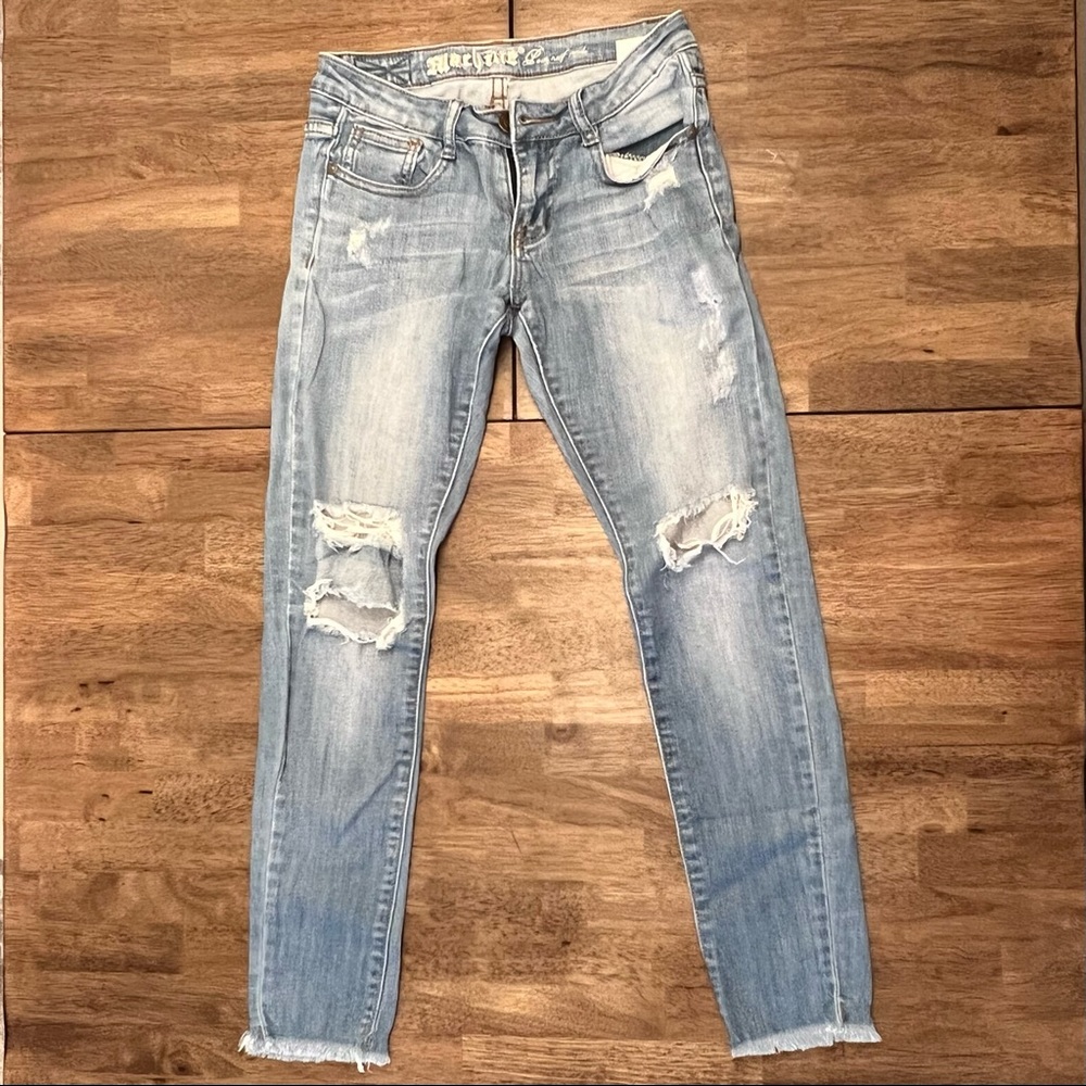 Machine Nouvelle Mode Distressed/Ripped Jeans size 26